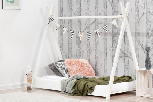 lelu_bed1_cm_white3.png